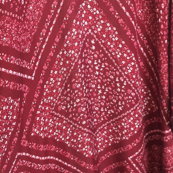 Moss Rose Cranberry Colored Kimono Cover Up with Small Flower Accents NWT OS - Picture 10 of 10